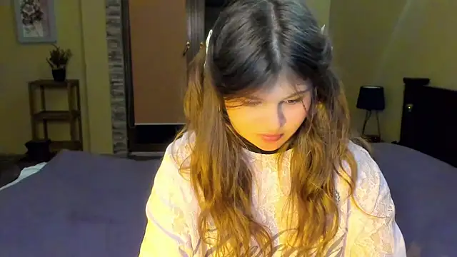 Snapshot of Lilly_Jess chatting on October 2025 06:32:01 PM Lilly Jess online show from October 2025 06:32:01 PM