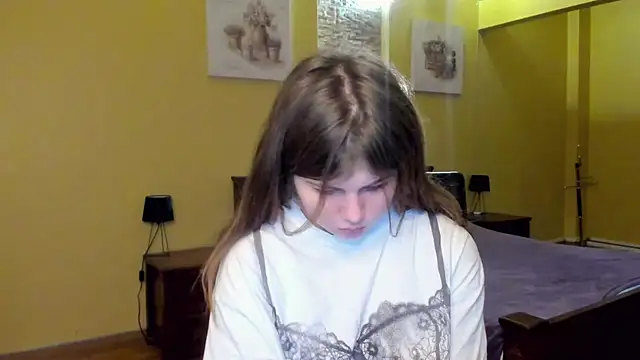 Snapshot of Lilly_Jess chatting on November 2025 02:24:02 PM Lilly Jess online show from November 2025 02:24:02 PM