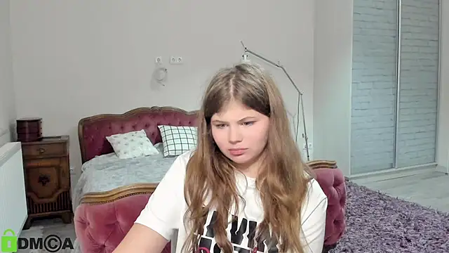 Snapshot of Lilly_Jess chatting on November 2025 09:04:01 PM Lilly Jess online show from November 2025 09:04:01 PM