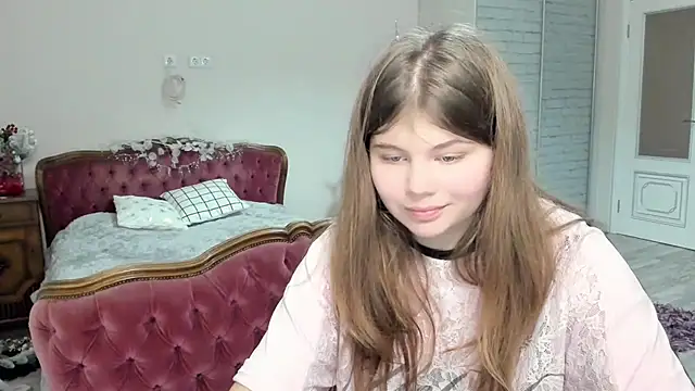 Snapshot of Lilly_Jess chatting on December 2025 11:34:02 PM Lilly Jess online show from December 2025 11:34:02 PM