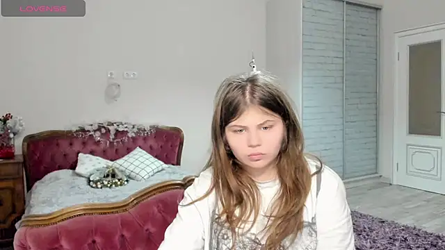 Snapshot of Lilly_Jess chatting on December 2025 08:49:01 PM Lilly Jess online show from December 2025 08:49:01 PM