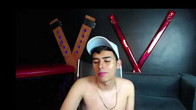 Matthewlodge online show from October 2025 03:23:02 AM