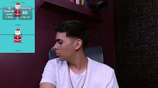 Matthewlodge online show from December 2025 03:54:02 PM