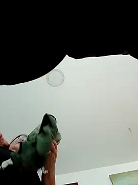 Snapshot of marfil_milf chatting on December 2025 04:56:01 PM marfil milf online show from December 2025 04:56:01 PM