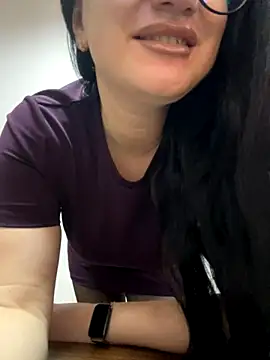 Snapshot of Molly-molly- chatting on October 2025 05:31:02 AM Molly-molly- online show from October 2025 05:31:02 AM