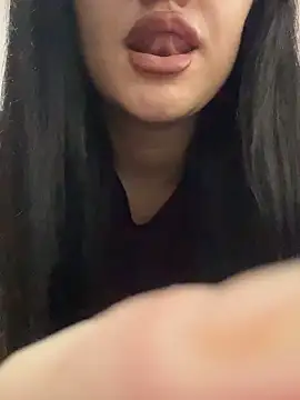 Snapshot of Molly-molly- chatting on November 2025 07:20:02 AM Molly-molly- online show from November 2025 07:20:02 AM