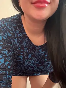 Snapshot of Molly-molly- chatting on November 2025 11:10:02 AM Molly-molly- online show from November 2025 11:10:02 AM