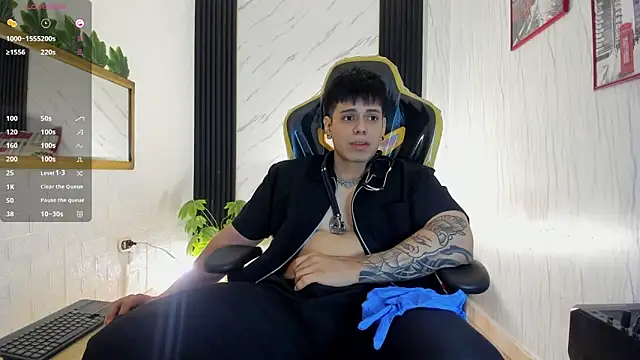 Snapshot of xKevyn chatting on October 2025 12:39:02 PM xKevyn online show from October 2025 12:39:02 PM