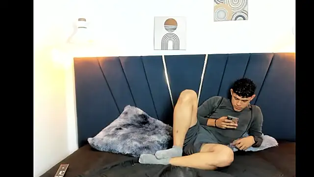 Snapshot of ryan_cum23 chatting on September 2025 11:48:01 PM ryan cum23 online show from September 2025 11:48:01 PM