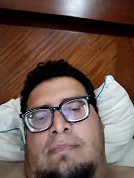 Snapshot of Santiagoqro85 chatting on November 2025 06:53:02 PM Santiagoqro85 online show from November 2025 06:53:02 PM