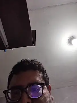 Santiagoqro85 online show from March 2026 06:30:01 PM