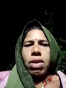 Snapshot of Sm_sanjna chatting on November 2025 10:33:02 PM Sm sanjna online show from November 2025 10:33:02 PM