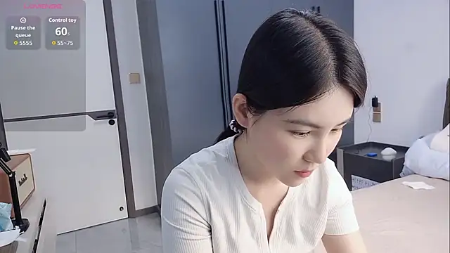 luckckcj online show from November 2025 12:49:02 AM