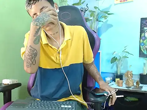 Snapshot of Dorland777 chatting on September 2025 01:00:01 PM Dorland777 online show from September 2025 01:00:01 PM