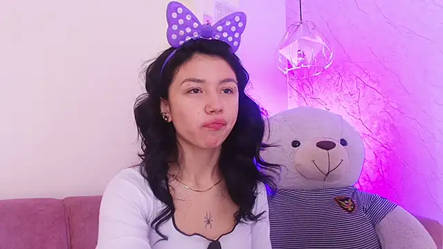 Snapshot of april_bennett chatting on October 2025 12:41:02 PM april bennett online show from October 2025 12:41:02 PM