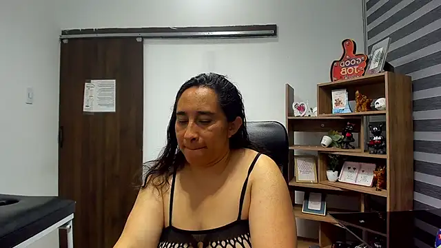 LeilaSmith  online show from July 2026 11:03:02 AM