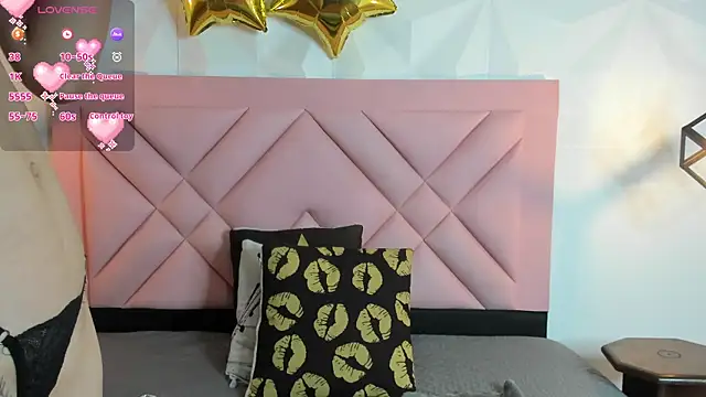 Caroline daring online show from July 2026 12:22:01 PM