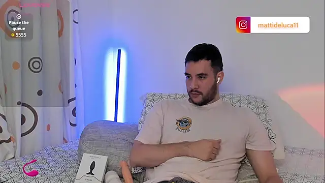 matti de lucaa online show from November 2025 06:21:02 PM