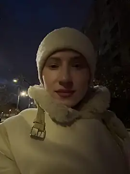 dark summer online show from November 2025 03:01:02 PM