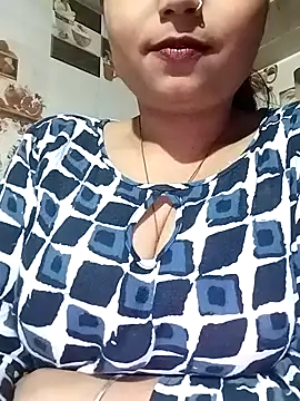 Hot-Pooja25 online show from February 2026 05:22:02 PM