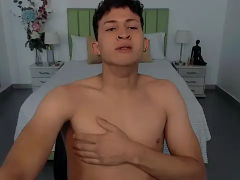 Snapshot of Axel_savage chatting on September 2025 12:07:02 PM Axel savage online show from September 2025 12:07:02 PM