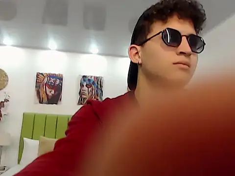 Snapshot of Axel_savage chatting on September 2025 12:08:02 PM Axel savage online show from September 2025 12:08:02 PM