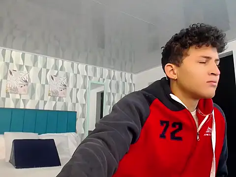 Snapshot of Axel_savage chatting on September 2025 12:32:01 PM Axel savage online show from September 2025 12:32:01 PM