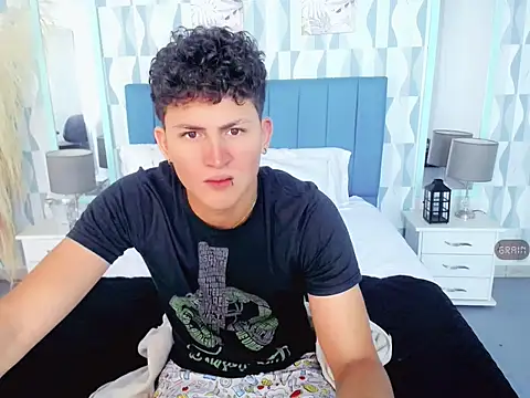 Snapshot of Axel_savage chatting on October 2025 12:02:02 PM Axel savage online show from October 2025 12:02:02 PM