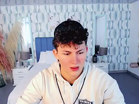 Snapshot of Axel_savage chatting on November 2025 12:06:02 PM Axel savage online show from November 2025 12:06:02 PM