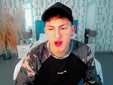 Snapshot of Axel_savage chatting on November 2025 12:20:01 PM Axel savage online show from November 2025 12:20:01 PM