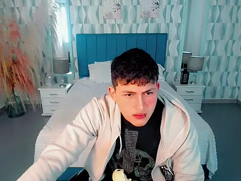 Snapshot of Axel_savage chatting on November 2025 12:04:02 PM Axel savage online show from November 2025 12:04:02 PM