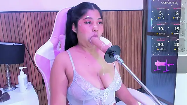 Snapshot of mysticlatina1 chatting on November 2025 12:04:02 PM mysticlatina1 online show from November 2025 12:04:02 PM