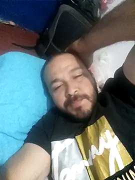 Snapshot of javi-tunene chatting on October 2025 11:33:01 PM javi-tunene online show from October 2025 11:33:01 PM