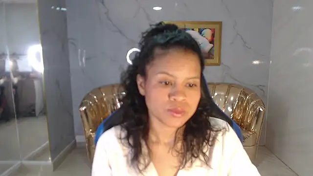 catalina5 s online show from December 2025 01:18:01 PM