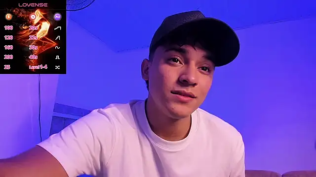 Austin Cardieff  online show from October 2025 08:08:02 PM