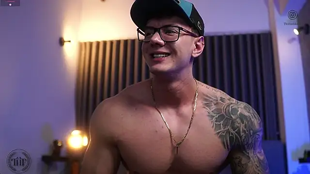 Thomas Falcon online show from October 2025 01:52:02 AM