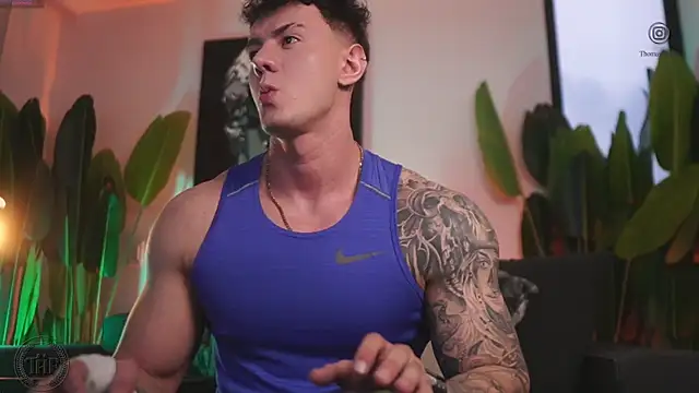 Thomas Falcon online show from November 2025 10:20:02 PM