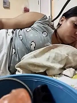 Snapshot of merylinbebe chatting on October 2025 08:28:01 PM merylinbebe online show from October 2025 08:28:01 PM