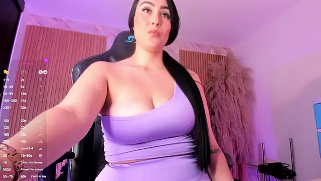 Snapshot of ashly_moonn chatting on October 2025 02:15:02 PM ashly moonn online show from October 2025 02:15:02 PM