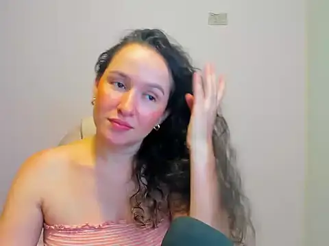 Snapshot of butterflyfree1 chatting on September 2025 11:43:01 PM butterflyfree1 online show from September 2025 11:43:01 PM