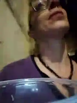 Astrid3 online show from April 2026 10:02:02 PM