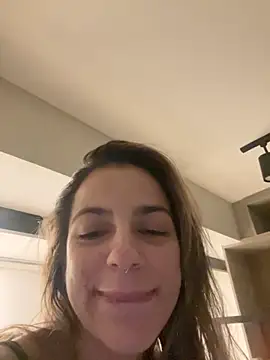 Snapshot of ChilliandGoat chatting on October 2025 12:44:02 AM ChilliandGoat online show from October 2025 12:44:02 AM