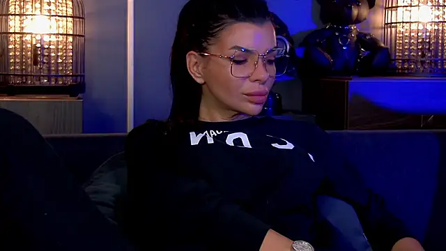 EleniaDevons online show from October 2025 11:44:01 AM