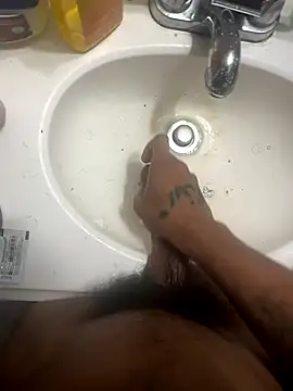 Snapshot of Cartyiii chatting on October 2025 08:02:02 AM Cartyiii online show from October 2025 08:02:02 AM