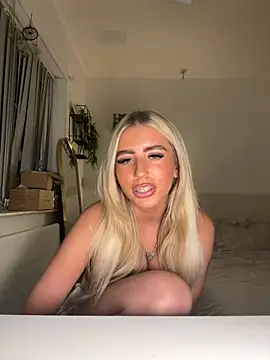 BlondeBetty online show from October 2025 08:18:01 PM