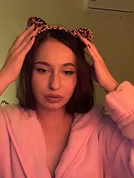 SunnyDane online show from October 2025 01:41:02 AM