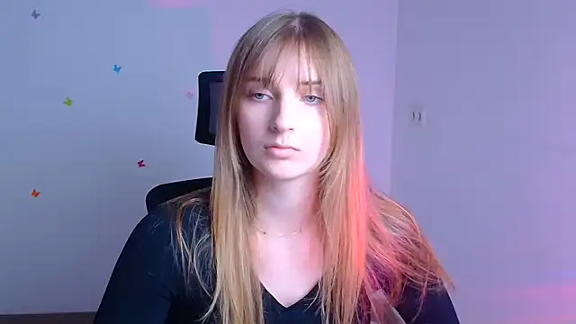 Snapshot of NeyliDream chatting on October 2025 12:24:01 PM NeyliDream online show from October 2025 12:24:01 PM