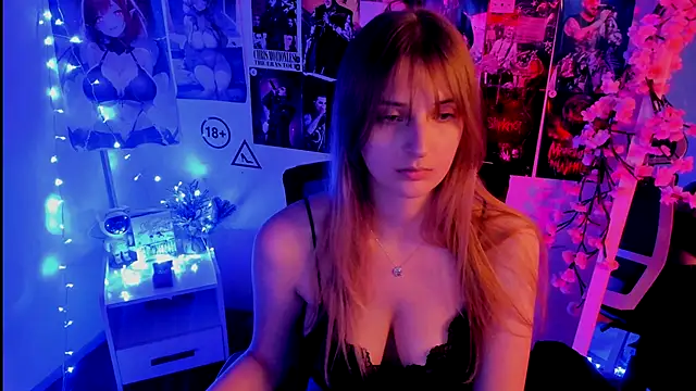 Snapshot of NeyliDream chatting on November 2025 04:17:02 PM NeyliDream online show from November 2025 04:17:02 PM