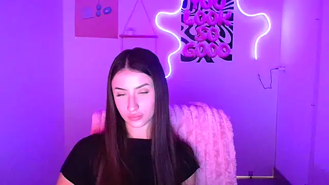 AlisaBubbles online show from November 2025 12:33:01 PM