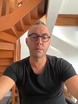 Snapshot of Marronglace1 chatting on October 2025 09:07:02 AM Marronglace1 online show from October 2025 09:07:02 AM